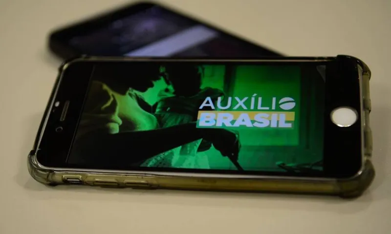 Imagem ilustrativa da imagem AUXÍLIO BRASIL TEM EFEITO MULTIPLICADOR NA ECONOMIA DOS MUNICÍPIOS