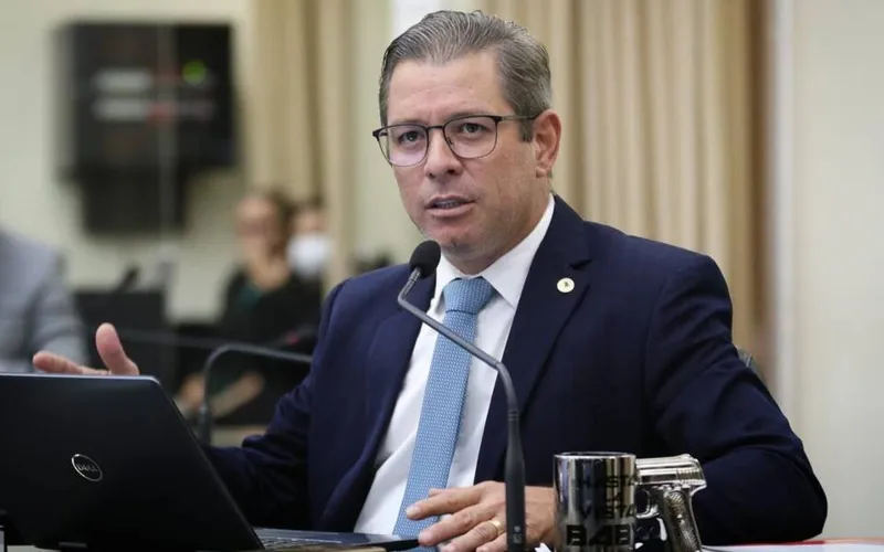 Imagem ilustrativa da imagem CABO BEBETO DENUNCIA TERCEIRIZAÇÃO NA POLÍCIA PENAL DE AL