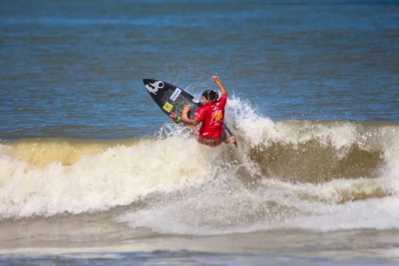 Etapa do Circuito Brasileiro de Surf chega à reta final neste domingo, no Pontal da Barra