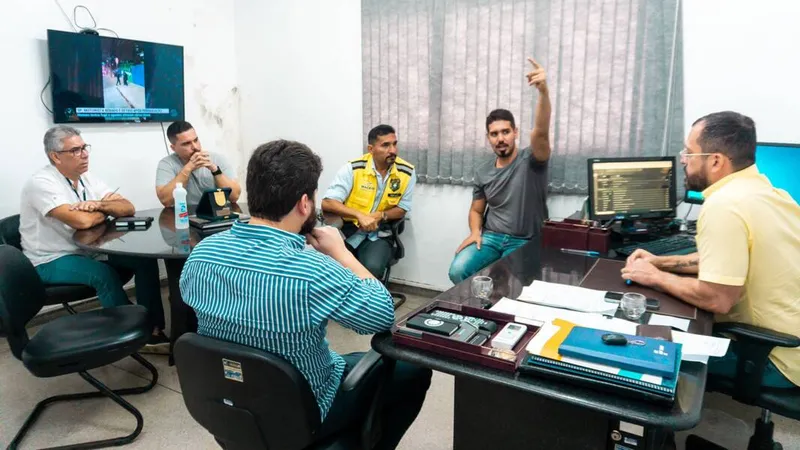 Representantes da SMTT e FAF definiram rotas de ônibus reforçadas para o jogo entre CSA e Grêmio, nesta quinta