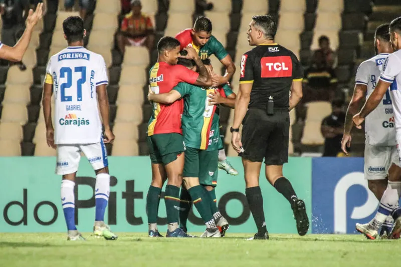 Azulão perdeu por 2 a 0 para a Bolívia Querida e conheceu a sua quarta derrota fora de casa nesta Série B