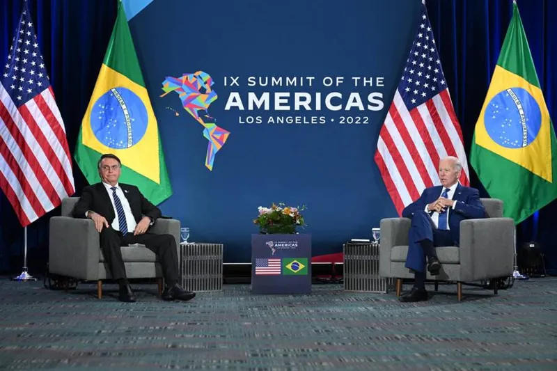 Imagem ilustrativa da imagem EM ENCONTRO COM BIDEN, BOLSONARO DEFENDE SOBERANIA DA AMAZONIA