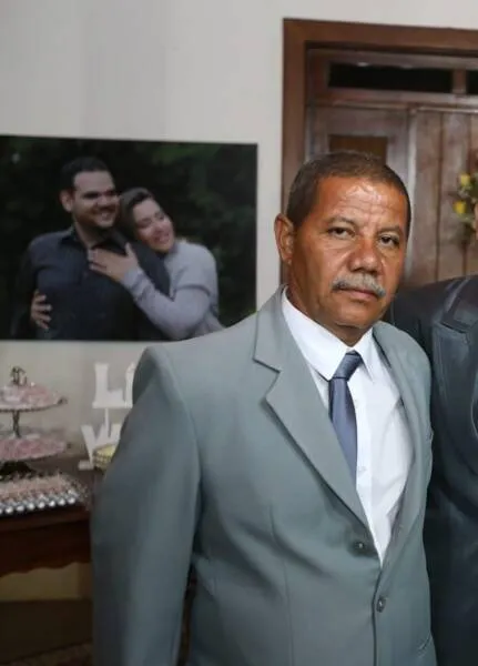 Mesmo desacordado e sem esboçar nenhuma reação, Aldo Deolinda ficou em uma cadeira e não fez nenhum exame