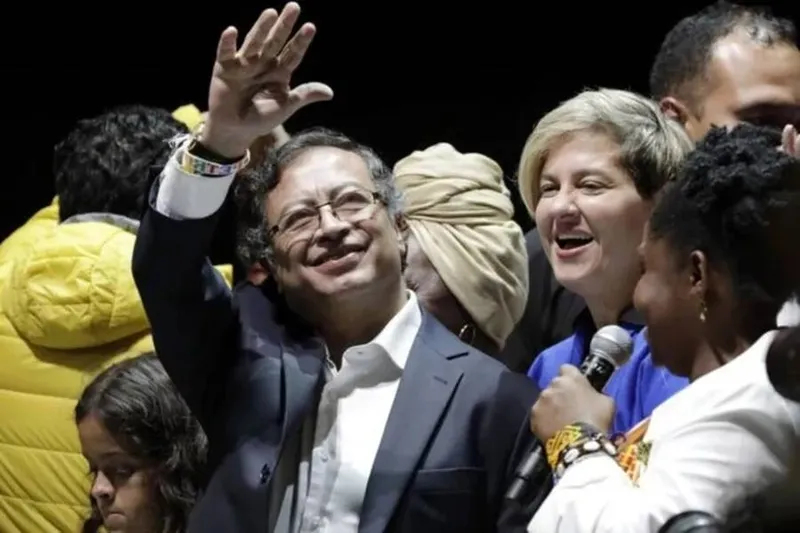 Imagem ilustrativa da imagem GUSTAVO PETRO SE TORNA O PRIMEIRO PRESIDENTE DE ESQUERDA DA COLÔMBIA
