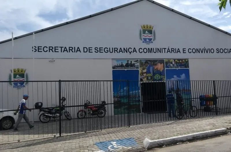 Documentos foram levados para a sede da Secretaria Municipal de Segurança Comunitária e Convívio Social (Semscs)