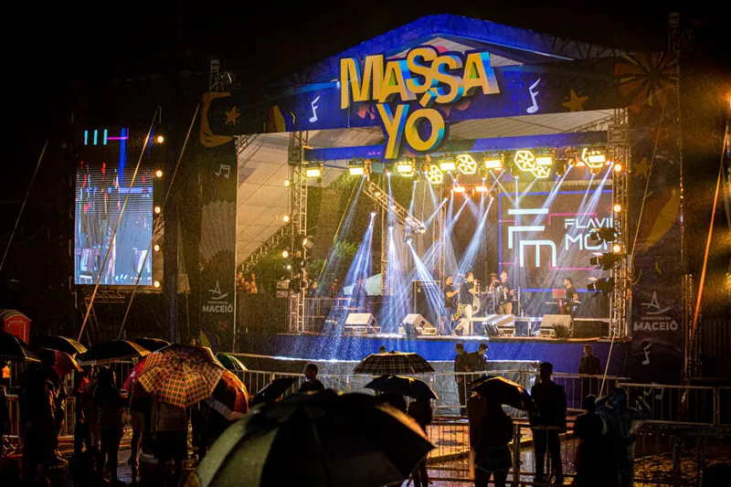Imagem ilustrativa da imagem PREFEITURA INICIA FESTEJOS JUNINOS COM SHOWS NO B. BENTES