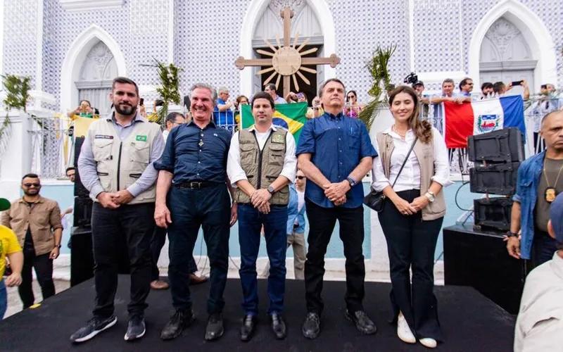 Imagem ilustrativa da imagem PRESIDENTE ENTREGA IGREJAS RECUPERADAS NA CAPITAL E MARECHAL