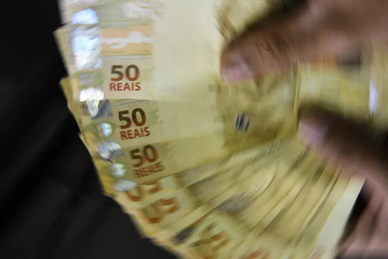 Massa de rendimento de todos os trabalhos foi estimada em R$ 237,7 bilhões