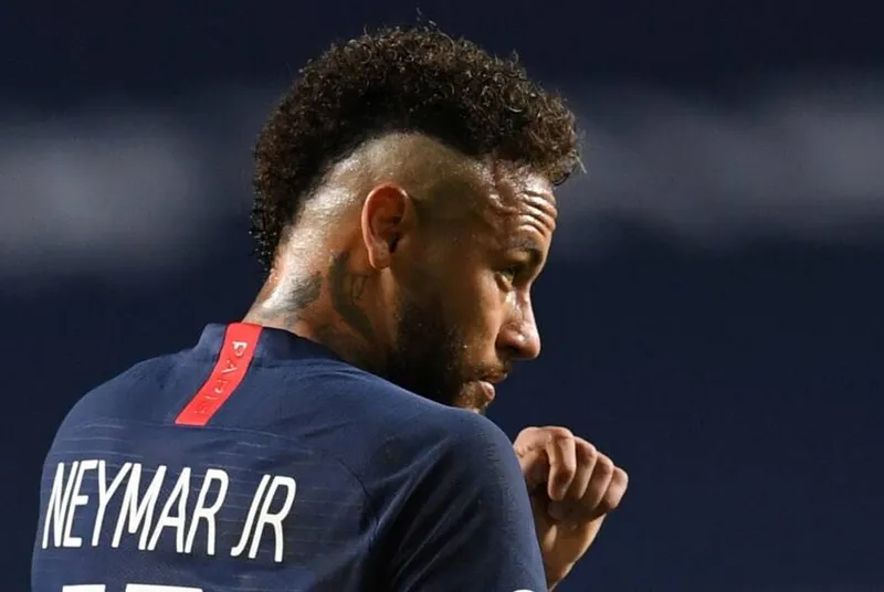 Desde 2017 no PSG, Neymar está vinculado ao clube francês até o fim da temporada 2024/25