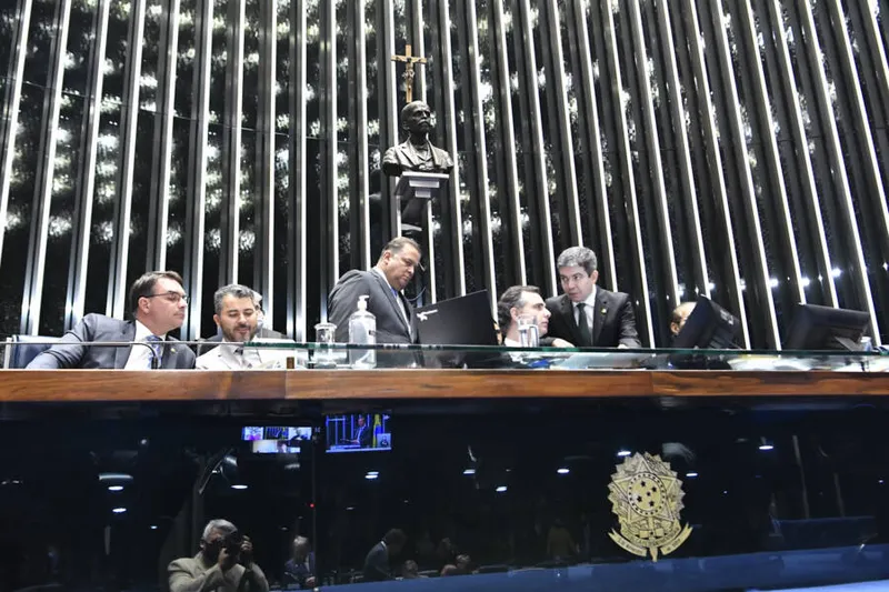 Imagem ilustrativa da imagem SENADO APROVA TEXTO-BASE DE PROJETO QUE LIMITA ICMS