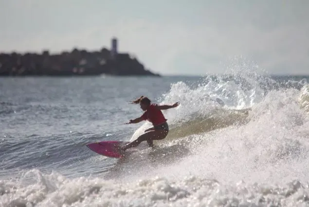 Tainá Hinckel conquistou o título da etapa de Maceió do Circuito Brasileiro de Surf