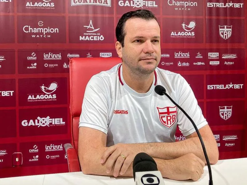 Técnico Daniel Paulista acumula números positivos no comando do CRB, nesta Série B do Brasileiro