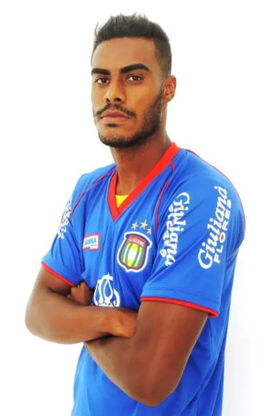 Matheus Ferreira chegou ao CSA, onde faz exames e, se der tudo certo, assinará com o clube até o fim da temporada