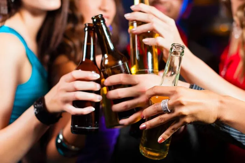 Em todo o Brasil, a experimentação de bebida alcoólica cresceu de 52,9%, em 2012, para 63,2%, em 2019