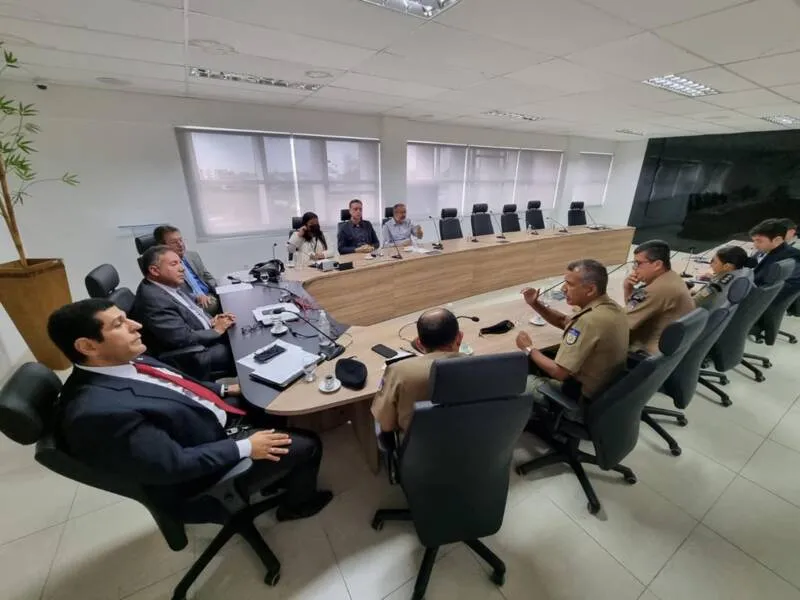 Imagem ilustrativa da imagem AL INICIARÁ ESTUDO PARA IMPLANTAÇÃO DE CÂMERAS EM FARDAMENTO DE PMs