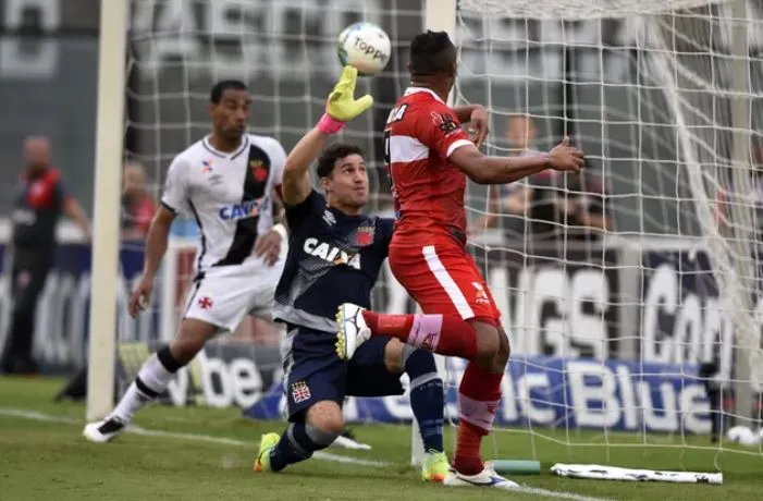 Retrospecto: Zé Carlos fez os dois gols do CRB, na única vitória (2x1) regatiana sobre o Vasco