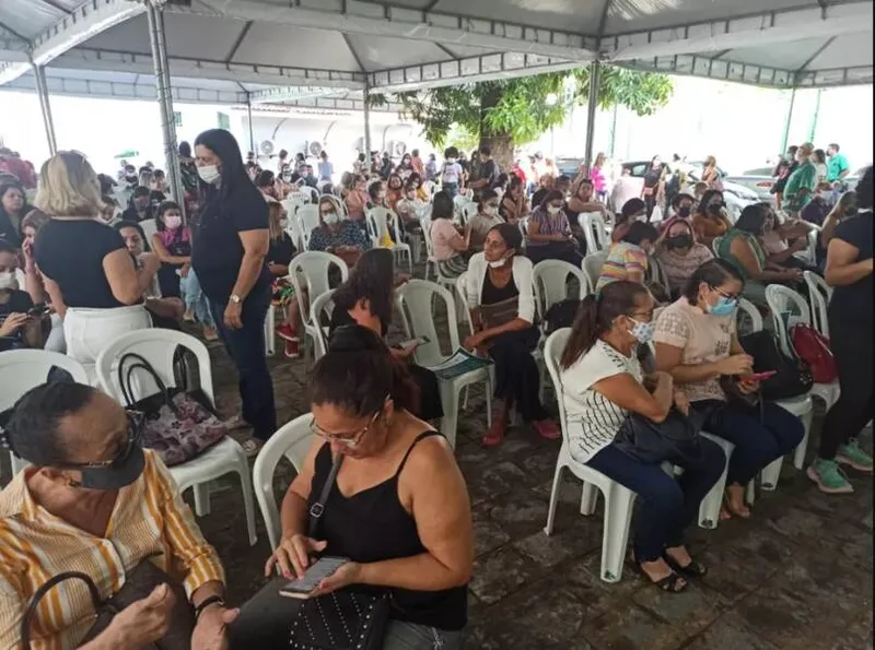Imagem ilustrativa da imagem JUSTIÇA DETERMINA RETORNO IMEDIATO DOS SERVIDORES DA EDUCAÇÃO