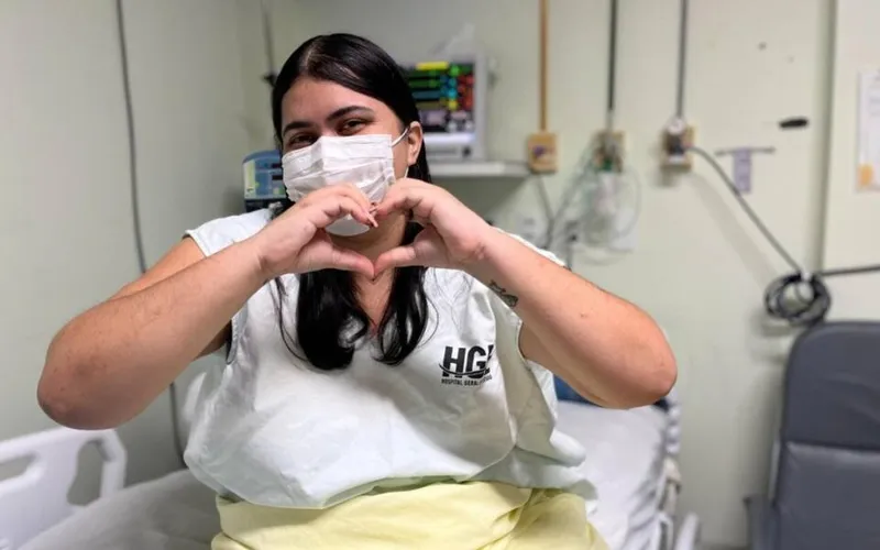 A motorista por aplicativo Alayne da Silva, que sofreu uma tentativa de homicídio, sendo baleada diversas vezes