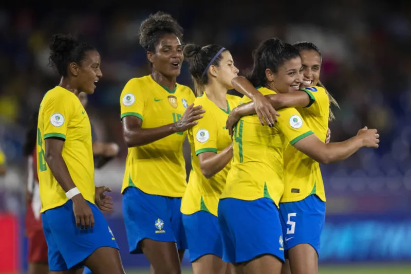 Meninas do Brasil fizeram uma campanha impecável na fase de grupos, com 100% de aproveitamento, sem sofrer gols