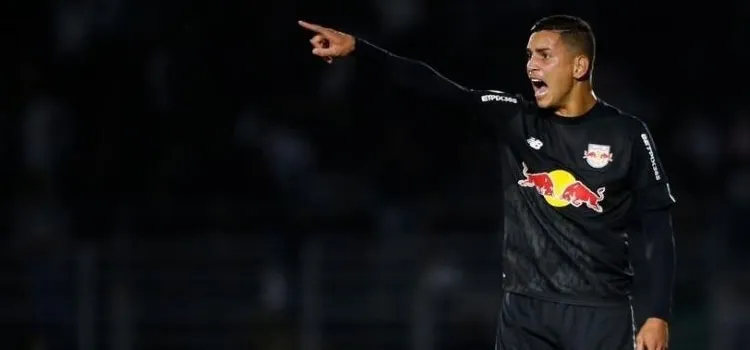 Zagueiro Renan, do Red Bull Bragantino, foi preso após provocar acidente que matou motoqueiro