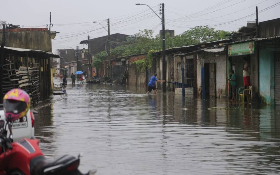 Imagem ilustrativa da imagem CHUVAS: GOVERNO FEDERAL LIBERA MAIS R$ 1,4 MI PARA ALAGOAS