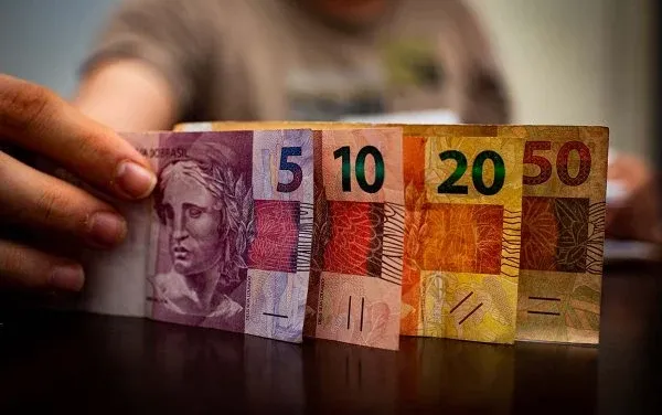 Imagem ilustrativa da imagem ALAGOAS TEM MAIS DE 927 MIL INADIMPLENTES, APONTA SERASA
