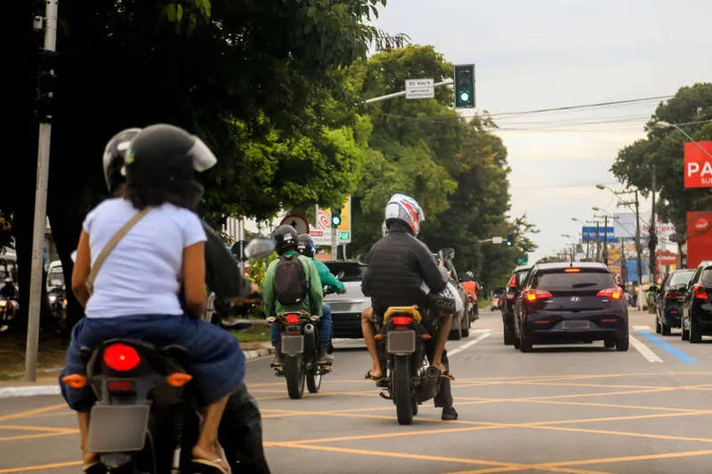 Capacete pode prevenir a maioria dos traumatismos crânio-encefálicos e dos traumatismos da face