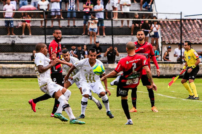 Arapiraca, 21 de agosto de 2022
Lance do jogo entre ASA e Pouso Alegre, partida válida pela Quartas de Final do Brasileirão Série D, realizada no Estádio Municipal Coaracy da Mata Fonseca,  em Arapiraca. Alagoas - Brasil.
Foto: Ailton Cruz