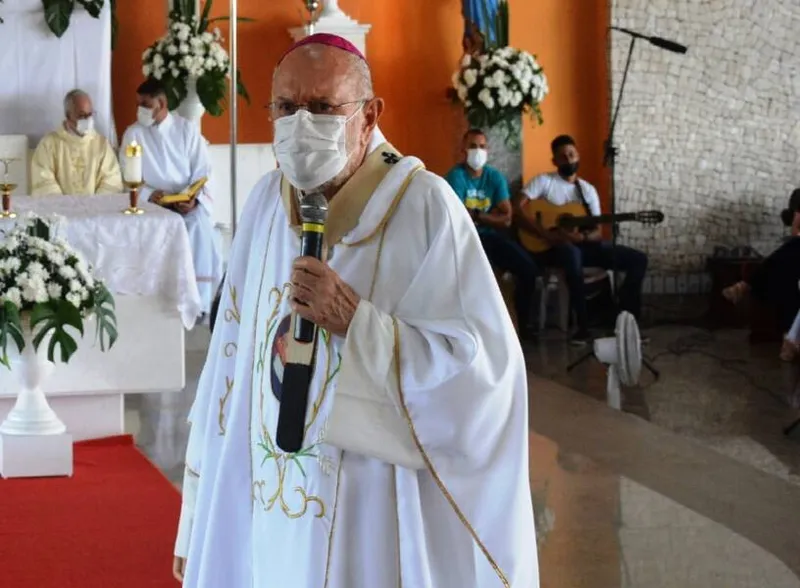 Dom Antônio Muniz convida todos para tentar mudar a realidade dolorosa dessas crianças e de suas famílias