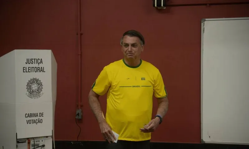 Imagem ilustrativa da imagem BOLSONARO CRITICA PESQUISAS E DIZ TER ‘CONFIANÇA TOTAL’ DA VITÓRIA