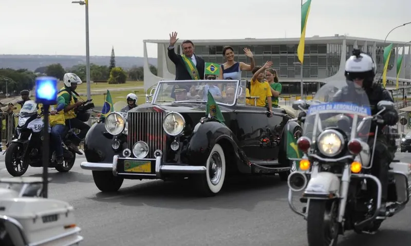Imagem ilustrativa da imagem BOLSONARO DIZ QUE BRASIL RESSURGE COM ECONOMIA MAIS PUJANTE