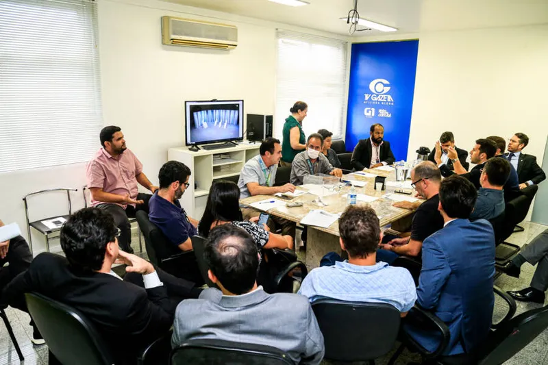 Imagem ilustrativa da imagem CANDIDATOS AO GOVERNO FAZEM DEBATE DECISIVO HOJE NA TV GAZETA