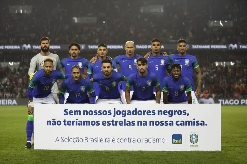 Richarlison, da Seleção Brasileira, sofreu racismo no amistoso contra a Tunísia, no fim de setembro