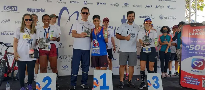 Momento da premiação da categoria feminina, prova de 10km, no Circuito Arnon de Mello