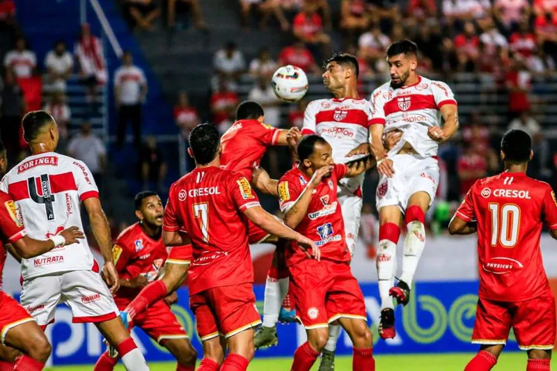 No primeiro turno, em confronto no Trapichão, times alvirrubros empataram por 0 a 0