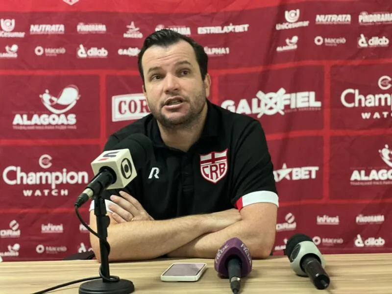 Técnico Daniel Paulista reconhece os erros do CRB nas partidas e diz que todos os atletas são e serão cobrados
