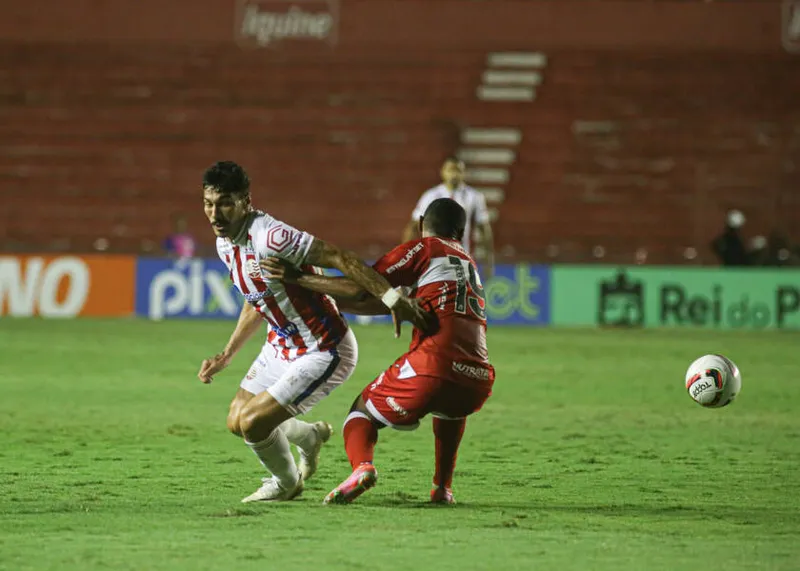 No Estádio dos Aflitos, Regatas voltou a jogar muito mal e acabou derrotado pelo Timbu