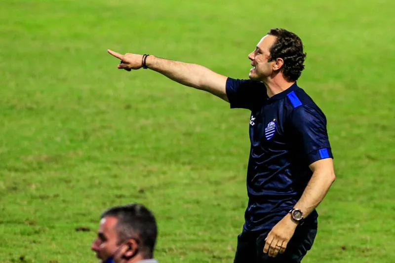 Atual técnico do Tombense, Bruno Pivetti teve uma passagem importante pelo CSA, em 2021