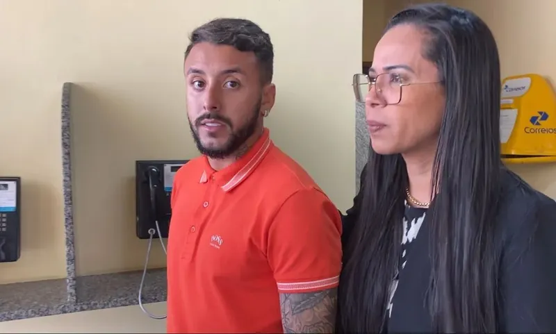 Acompanhado da advogada, João Diogo, ex-regatiano, ficou na sede policial por cerca de duas horas