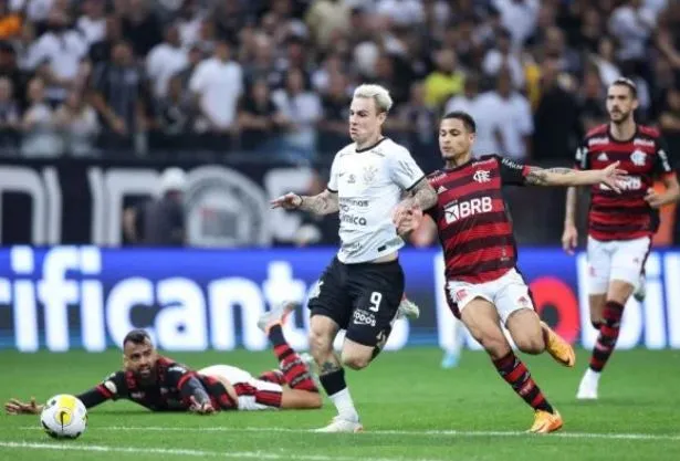Flamengo e Corinthians vão decidir o título da Copa do Brasil 2022 no Maracanã