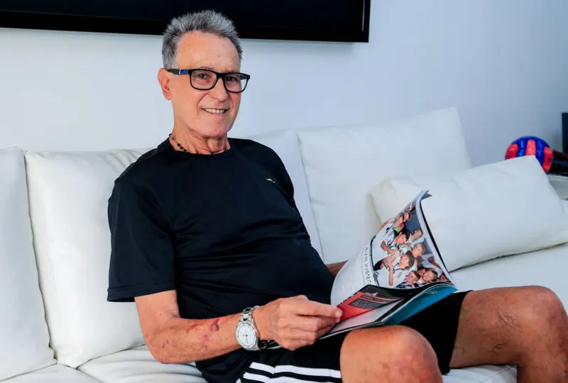 Maceió, 13 de setembro de 2017
Ênio Oliveira, ex-jogador de futebol. Matéra sobre os 200 anos de Alagoas - Brasil.
Foto: Ailton Cruz
