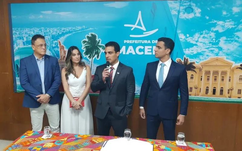 Imagem ilustrativa da imagem GALBA NETTO ASSUME PREFEITURA APÓS AFASTAMENTO DE JHC E LESSA