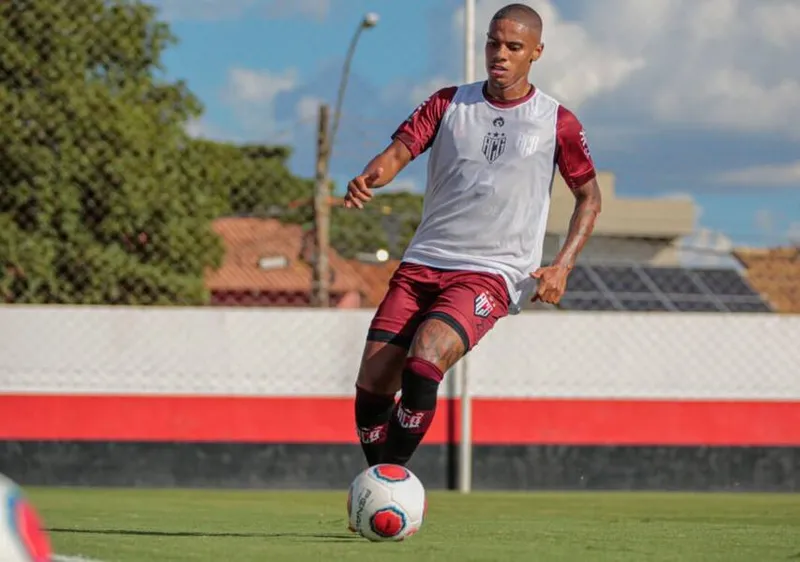Já regularizado, Rickson estava no Atlético-GO e tem 26 jogos oficiais pela Série A em 2022