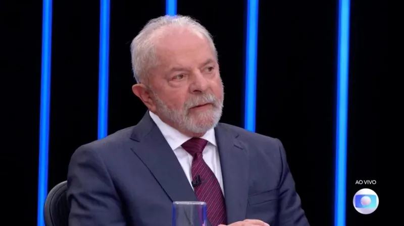 Imagem ilustrativa da imagem LULA DRIBLA PERGUNTA SOBRE CORRUPÇÃO E ADMITE ERROS DE DILMA