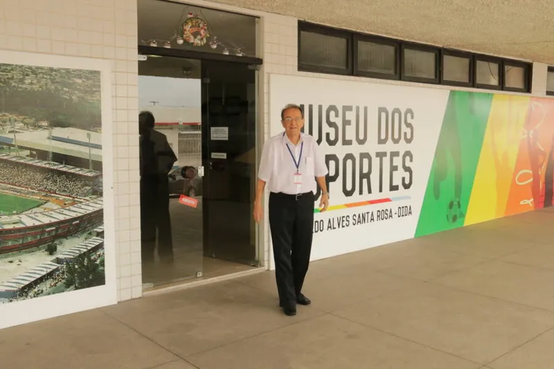 Jornalista, historiador e curador do Museu dos Esportes, Lauthenay Perdigão morreu no dia 17 de agosto de 2021