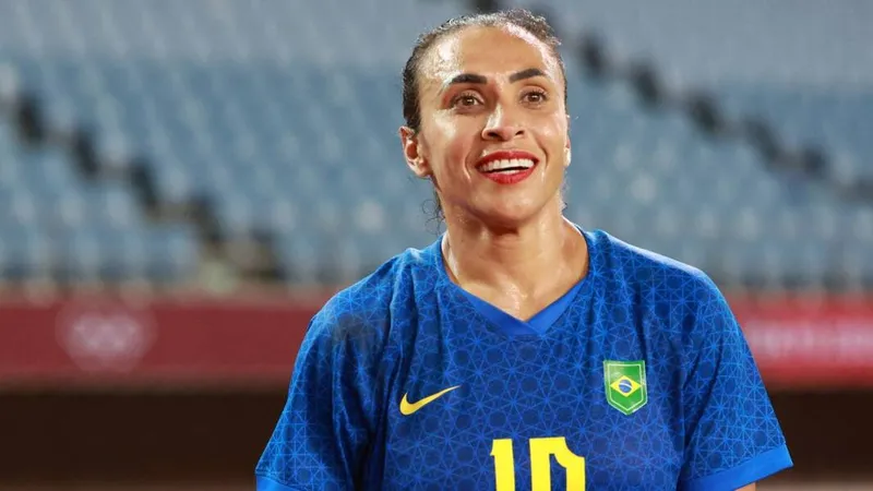 Com a presença da alagoana Marta, Museu Seleção Brasileira vai inaugurar estátua da Rainha do Futebol
