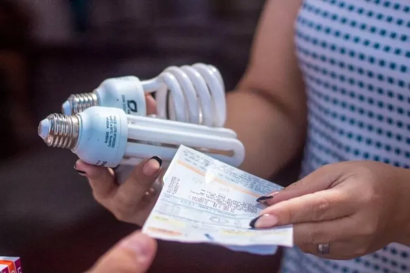 Imagem ilustrativa da imagem NEGROS E BAIXA RENDA TÊM MAIS PROBLEMAS DE ACESSO À ENERGIA EM MACEIÓ