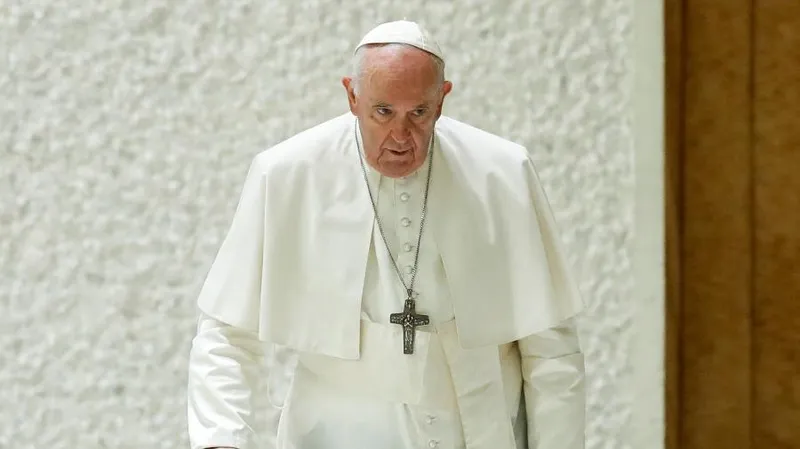 Imagem ilustrativa da imagem PAPA BARRA INVESTIGAÇÃO DE CARDEAL POR ASSÉDIO