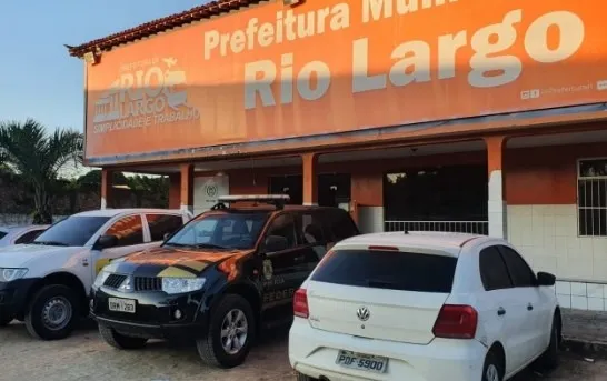 Imagem ilustrativa da imagem PREFEITO DE RIO LARGO E 4 SECRETÁRIOS SÃO AFASTADOS POR DECISÃO DO TRF-5