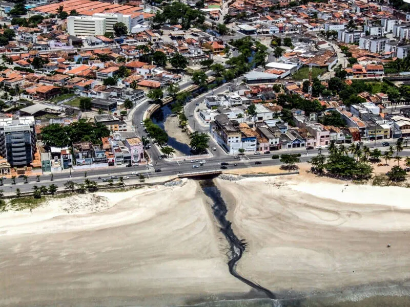 Imagem ilustrativa da imagem PROMESSAS DE REVITALIZAÇÃO DO RIACHO COMEÇARAM NA DÉCADA DE 80